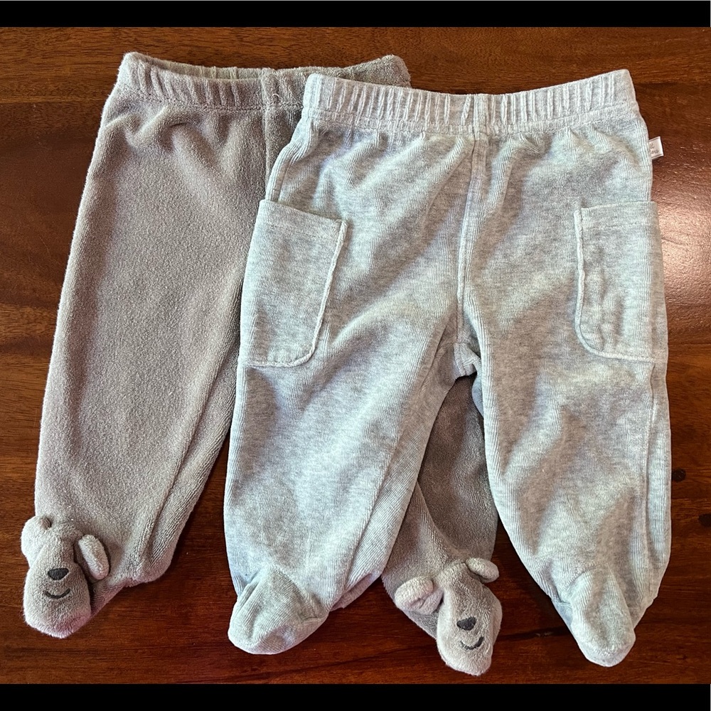 Two pairs of footed baby pants, size 0-3 months